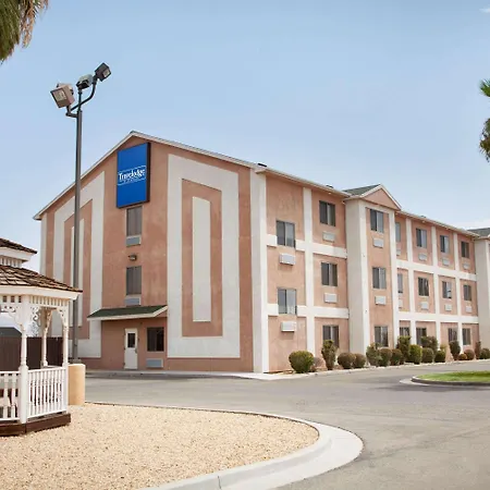 Travelodge By Wyndham Yermo